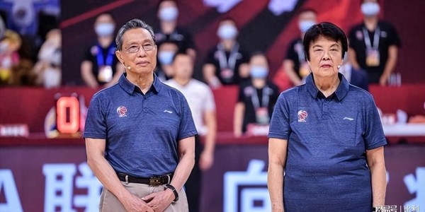 幸运10预测-钟南山做梦没想到，自己89岁高龄的妻子，如今再次为他“争光”