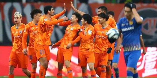 澳洲幸运10计划-鲁能本土阵容补强有新思路，或考虑内部挖潜，两新星被看好踢主力