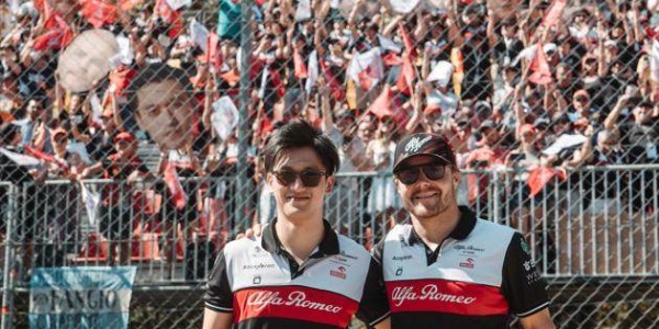 官方网站-专访博塔斯：周冠宇非常冷静 以非常好的方式成长